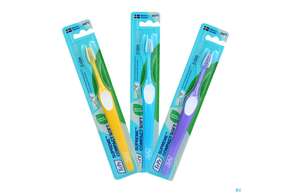 Sie sehen eine Packung Zahnbuersten Tepe Supreme Compact Soft 1st, Produktbild: 01 Zahnbuersten Tepe Supreme Compact Soft 1st, A-Nr.: 5456182 - 01