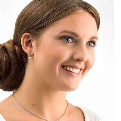 Sie sehen eine Packung Blomdahl Ohrhänger Perle weiß 6mm, Produktbild: 02 Blomdahl Ohrhänger Perle weiß 6mm, A-Nr.: 6019851 - 02