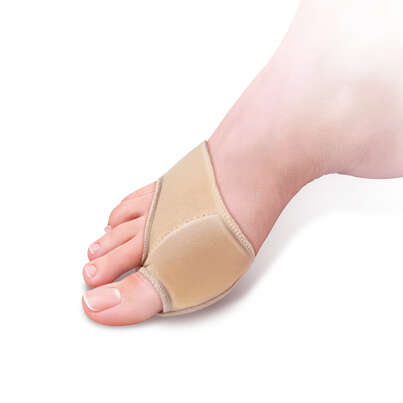 Sie sehen eine Packung Gel+Gewebe Fußkissen Mittel/Gel 1 Paar, Produktbild: 01 Gel+Gewebe Fußkissen Mittel/Gel 1 Paar, A-Nr.: 6130608 - 01