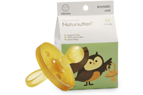 Sie sehen eine Packung Bio Schnuller Rundschild Kirschform Größe M, Produktbild: 01 Bio Schnuller Rundschild Kirschform Größe M, A-Nr.: 5568515 - 01